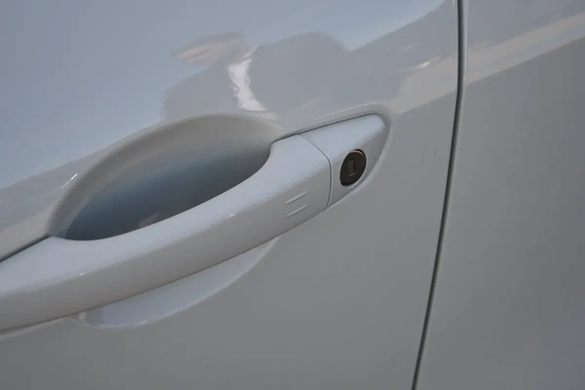 Icon VOORRAAD-ACTIE! | 8 Jaar Fabrieksgarantie | ALL-seasonbanden | Carplay | Stoelverwarming