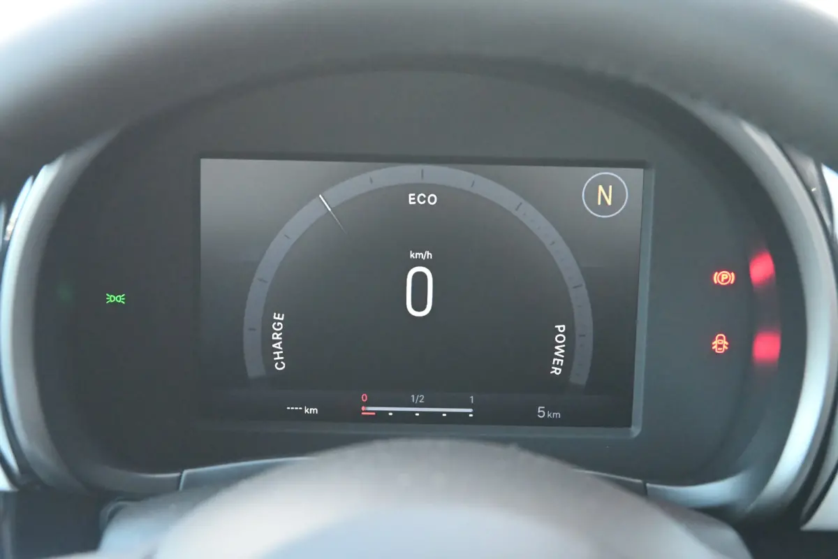 Icon VOORRAAD-ACTIE! | 8 Jaar Fabrieksgarantie | ALL-seasonbanden | Carplay | Stoelverwarming