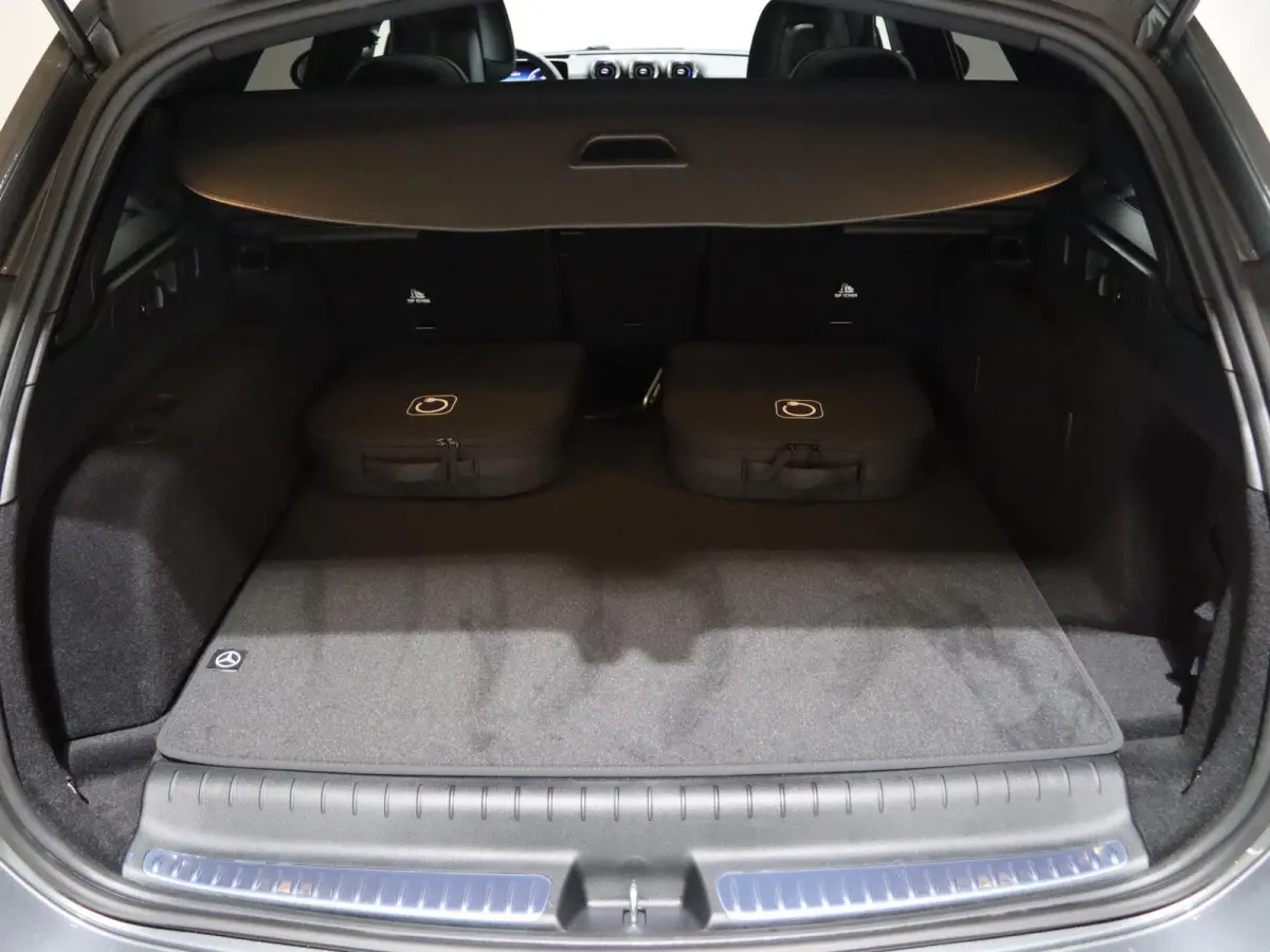 300e Business Solution AMG | Panoramaschuifdak | Nightpakket | Burmester | Head-Up |