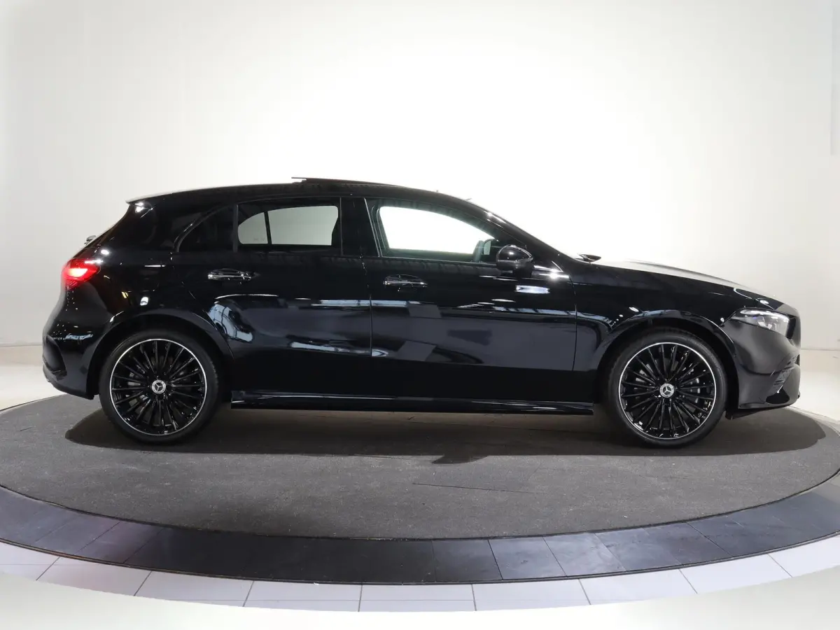 250e Business Solution AMG | Panoramaschuifdak | Premium Plus | 19”AMG-velgen | Head-up display | Dodehoekassistent |