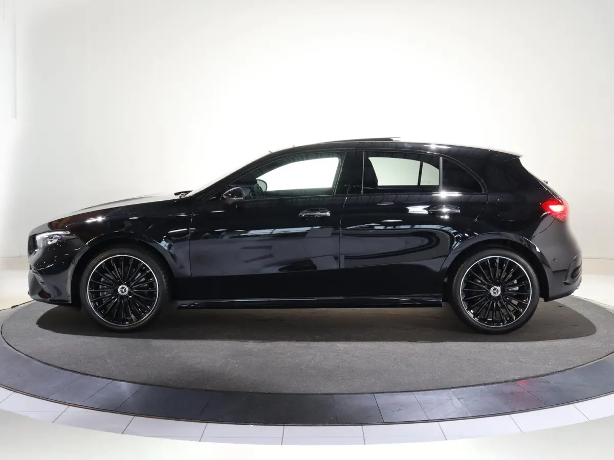 250e Business Solution AMG | Panoramaschuifdak | Premium Plus | 19”AMG-velgen | Head-up display | Dodehoekassistent |