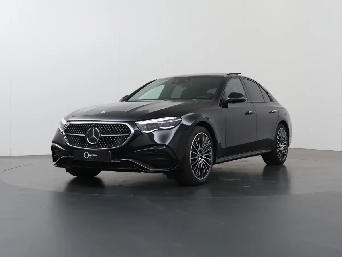 300e Sport Edition | Panoramaschuifdak | Nightpakket | Premium plus pakket | Rijassistentiepakket Plus | Stoelventilatie | Burmester | 360° camera |