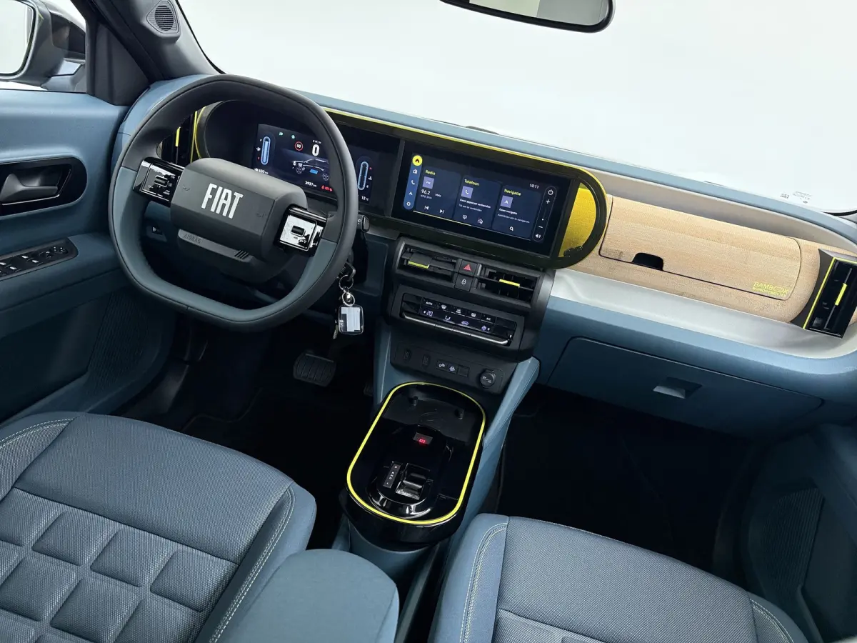 La Prima | 10,25" touchscreen radio met Bluetooth, DAB & USB én Navigatie | Automatische airconditioning | Bandenreparatieset Fix & Go