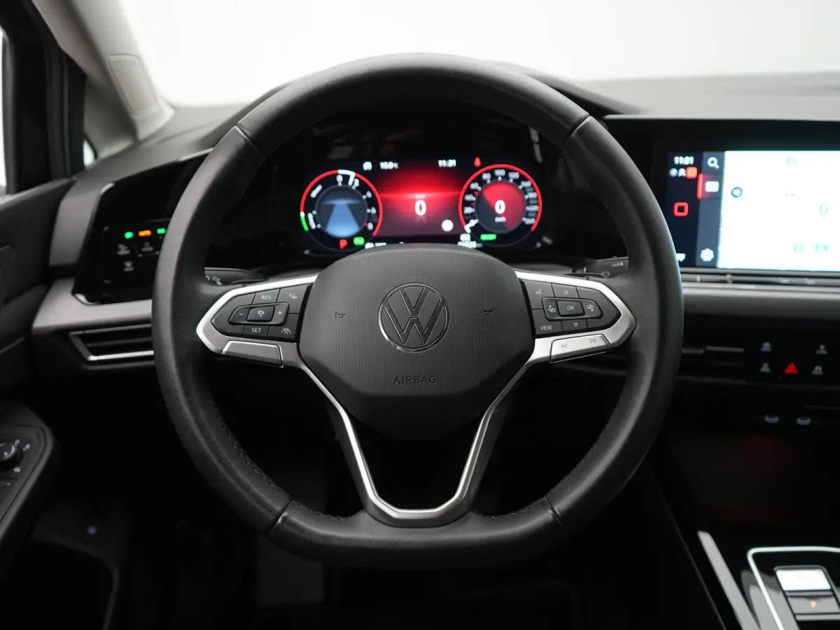 1.4 eHybrid Style | Apple/Android Play | Camera | Adaptive Cruise | Comfortstoel(en) | Full-LED | Keyless | PDC V+A | Sfeerverlichting | Virtual Cockpit | 12 Maand BOVAG Garantie! |