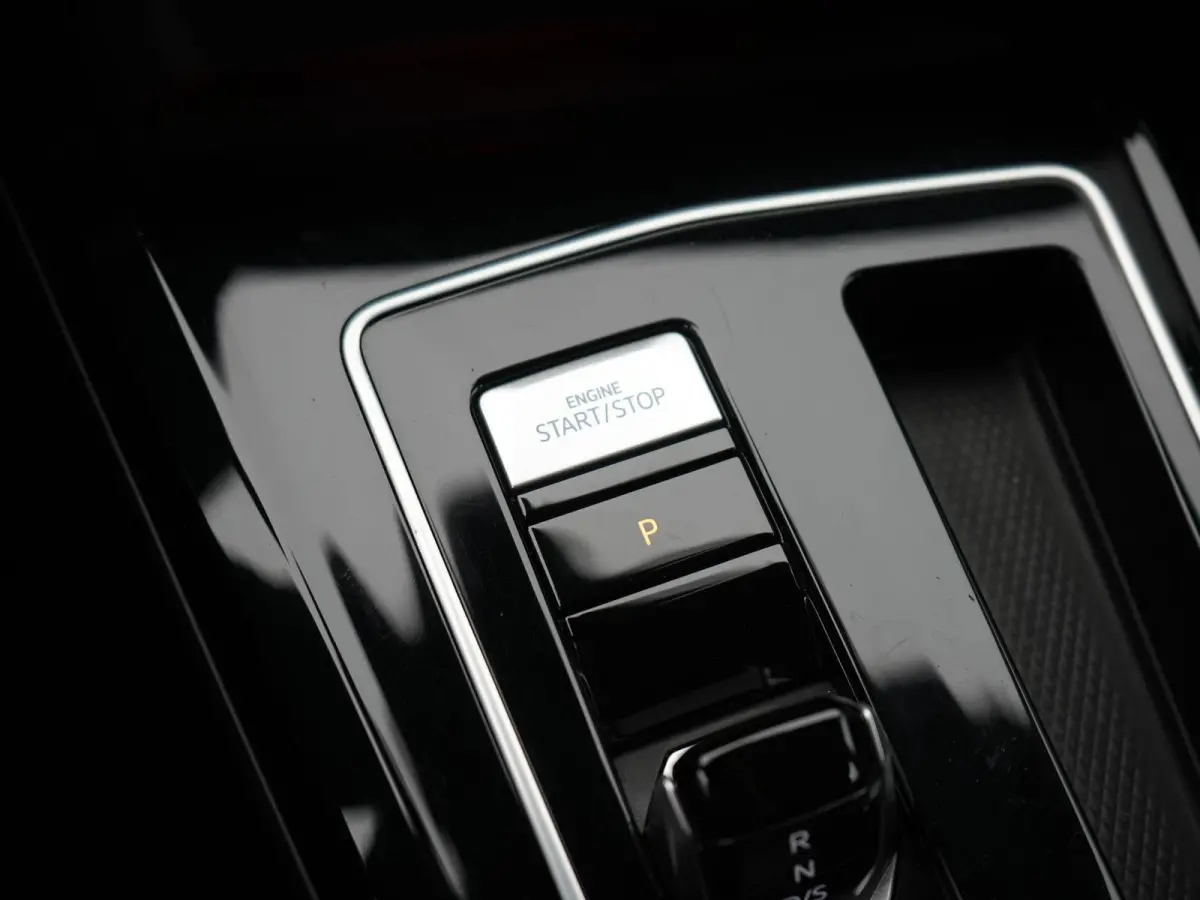 1.4 eHybrid Style | Apple/Android Play | Camera | Adaptive Cruise | Comfortstoel(en) | Full-LED | Keyless | PDC V+A | Sfeerverlichting | Virtual Cockpit | 12 Maand BOVAG Garantie! |