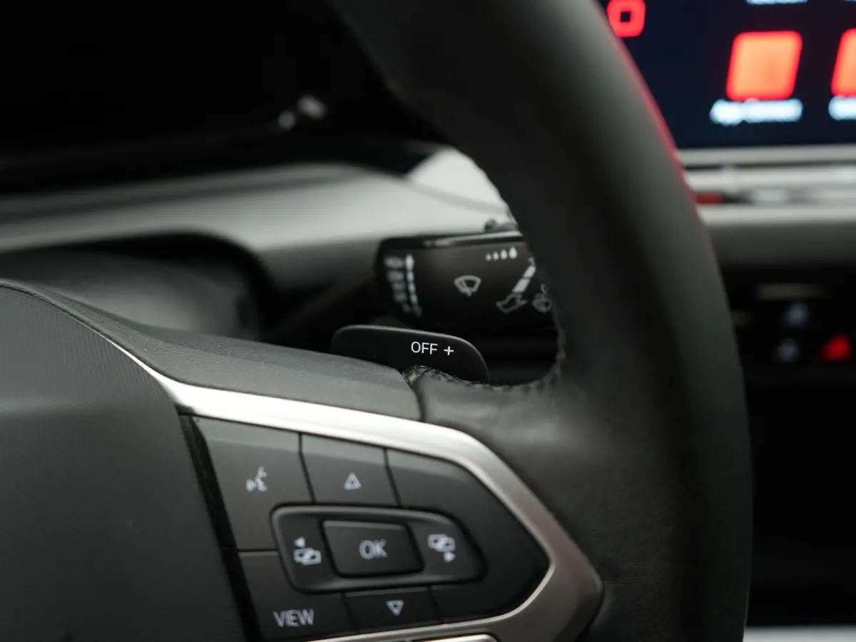 1.4 eHybrid Style | Apple/Android Play | Camera | Adaptive Cruise | Comfortstoel(en) | Full-LED | Keyless | PDC V+A | Sfeerverlichting | Virtual Cockpit | 12 Maand BOVAG Garantie! |