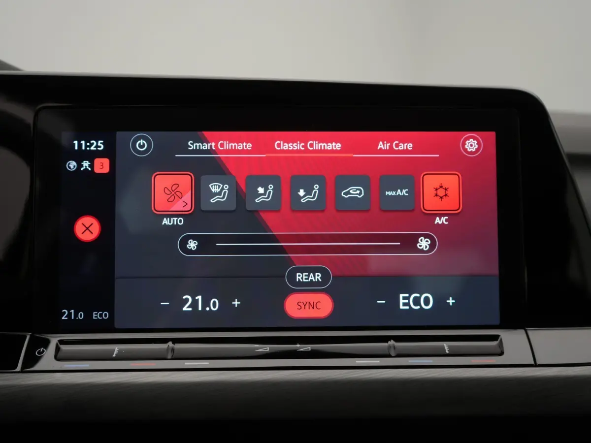 1.4 eHybrid Style | Apple/Android Play | Camera | Adaptive Cruise | Comfortstoel(en) | Full-LED | Keyless | PDC V+A | Sfeerverlichting | Virtual Cockpit | 12 Maand BOVAG Garantie! |