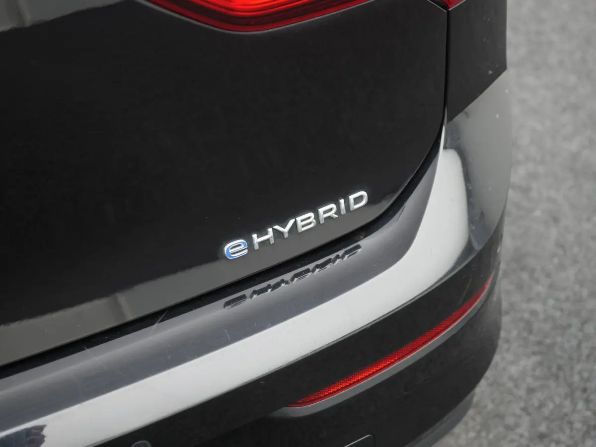 1.4 eHybrid Style | Apple/Android Play | Camera | Adaptive Cruise | Comfortstoel(en) | Full-LED | Keyless | PDC V+A | Sfeerverlichting | Virtual Cockpit | 12 Maand BOVAG Garantie! |