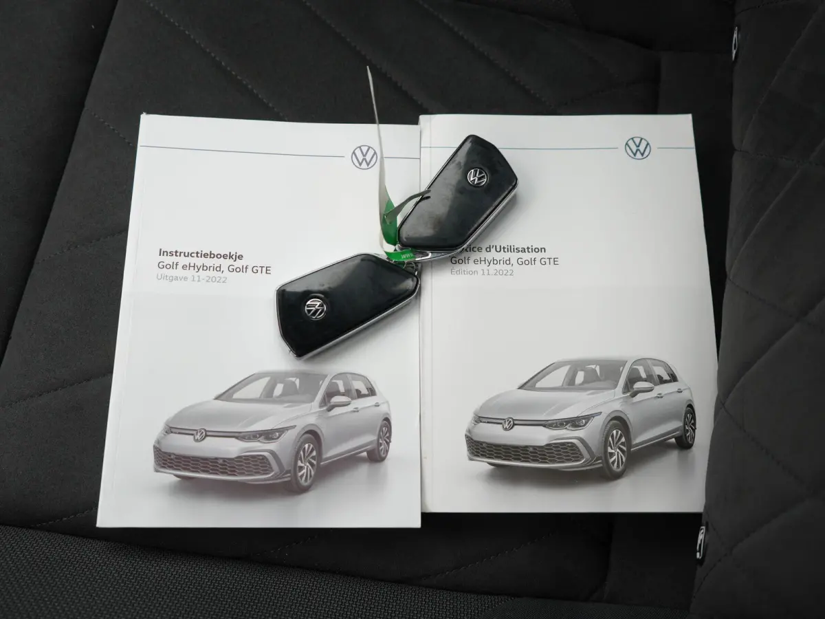 1.4 eHybrid Style | Apple/Android Play | Camera | Adaptive Cruise | Comfortstoel(en) | Full-LED | Keyless | PDC V+A | Sfeerverlichting | Virtual Cockpit | 12 Maand BOVAG Garantie! |