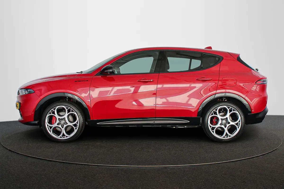 1.3T PHEV Edizione Speciale / 20'' / LED / Rosso Alfa / 88 KM!
