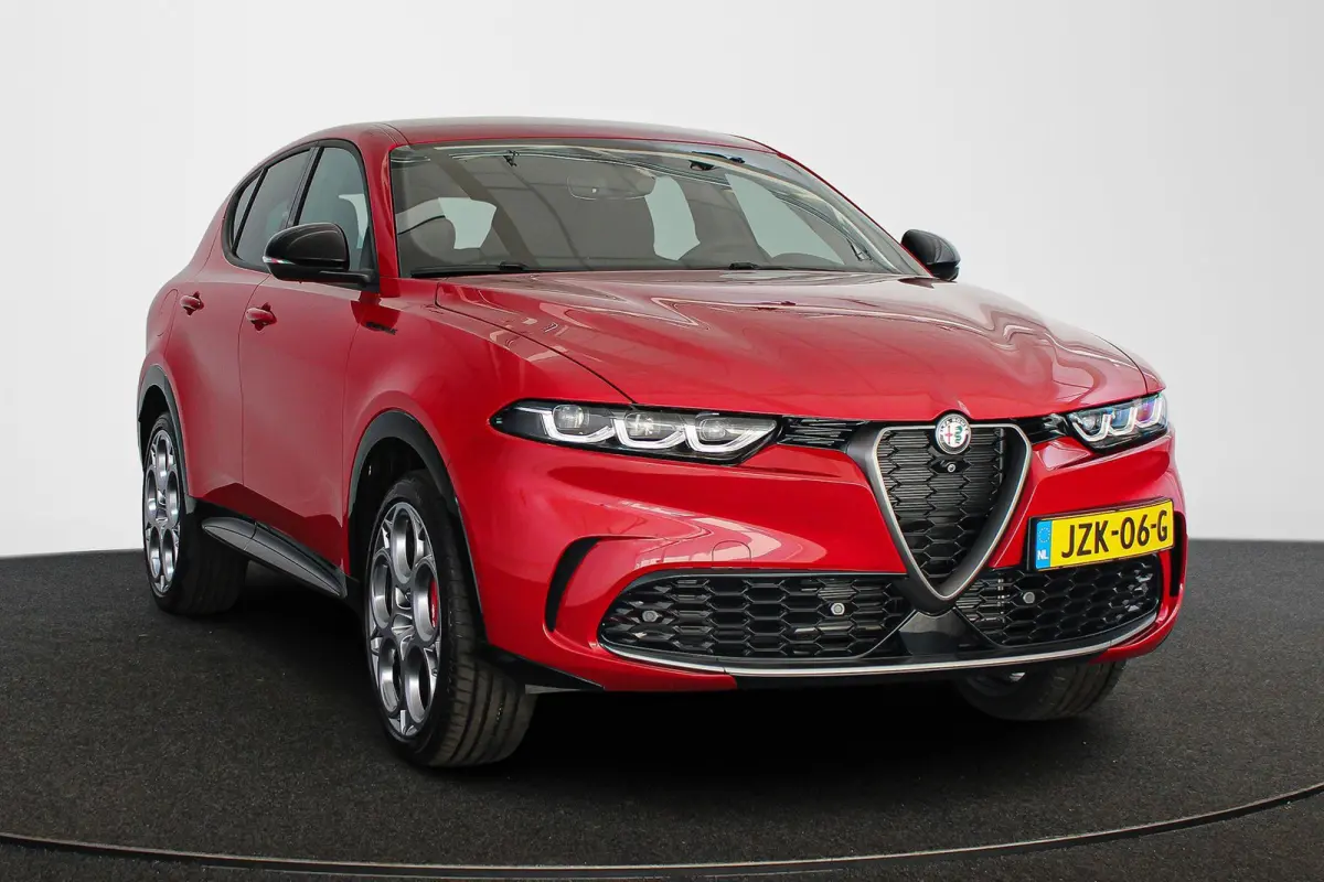1.3T PHEV Edizione Speciale / 20'' / LED / Rosso Alfa / 88 KM!