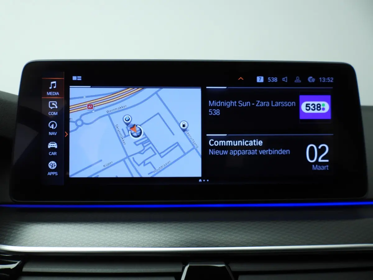 530i | M-Sportpakket | Laserlicht | Leder | Navigatie | Comfortzetels | Stoelverwarming | DAB | Hifi speakers | Alu 18 inch