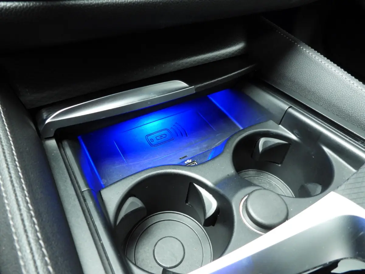 530i | M-Sportpakket | Laserlicht | Leder | Navigatie | Comfortzetels | Stoelverwarming | DAB | Hifi speakers | Alu 18 inch