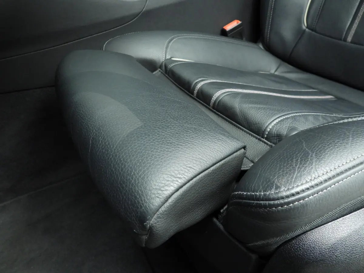 530i | M-Sportpakket | Laserlicht | Leder | Navigatie | Comfortzetels | Stoelverwarming | DAB | Hifi speakers | Alu 18 inch