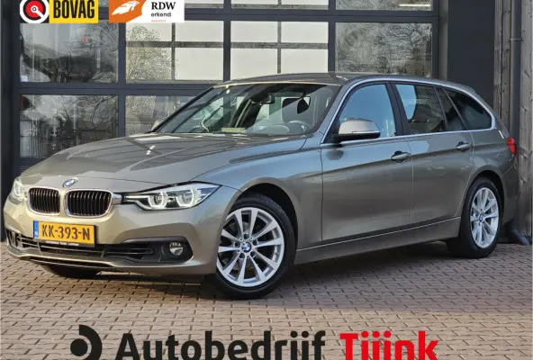 320i Centennial High Executive | Automaat | Navi | Stoelverwarming | LED | Cruise | PDC |