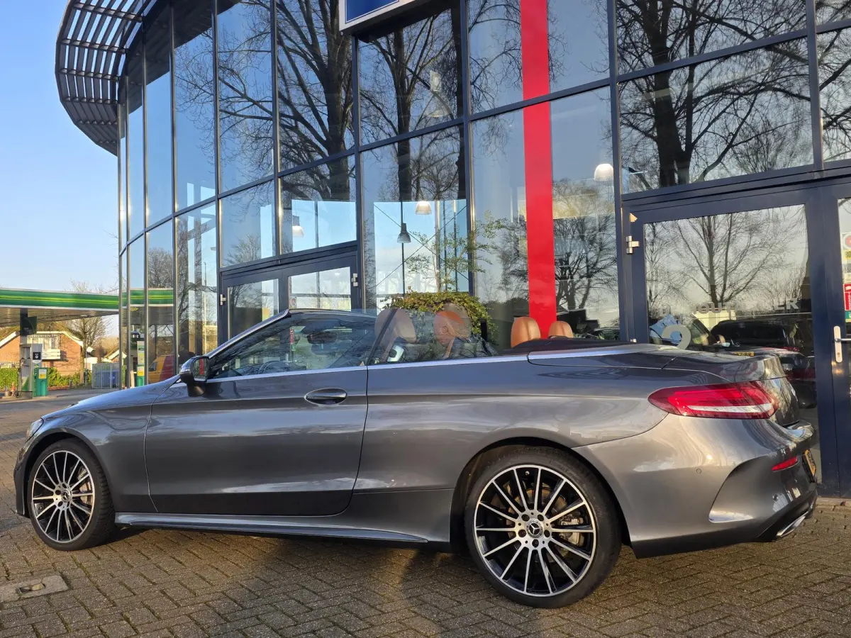 180 Prestige AMG-Styling AUTOMAAT | Leer | Navigatie | 19 inch | Cruise Control | Climate Control