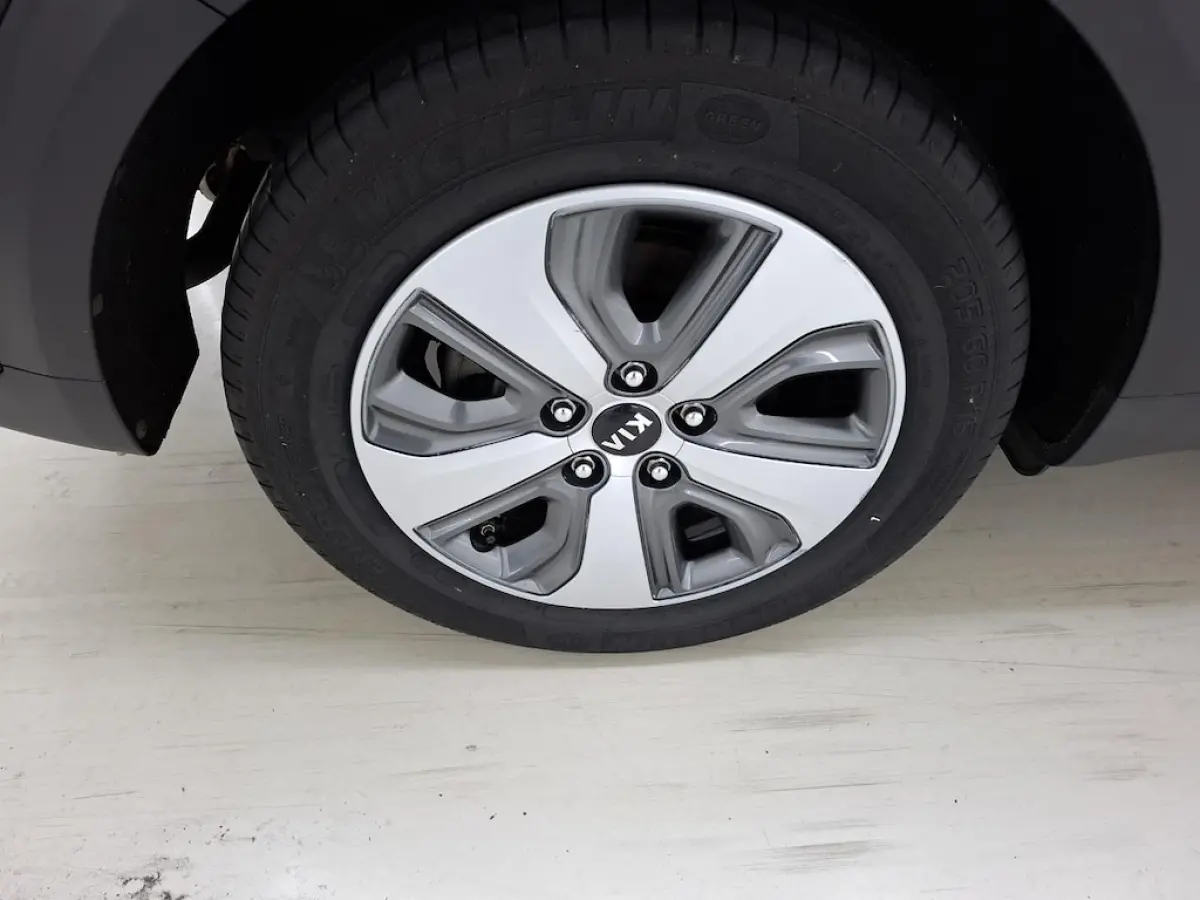 1.6 GDi Hybrid DynamicPlusLine LEDEREN BEKLEDING CAMERA