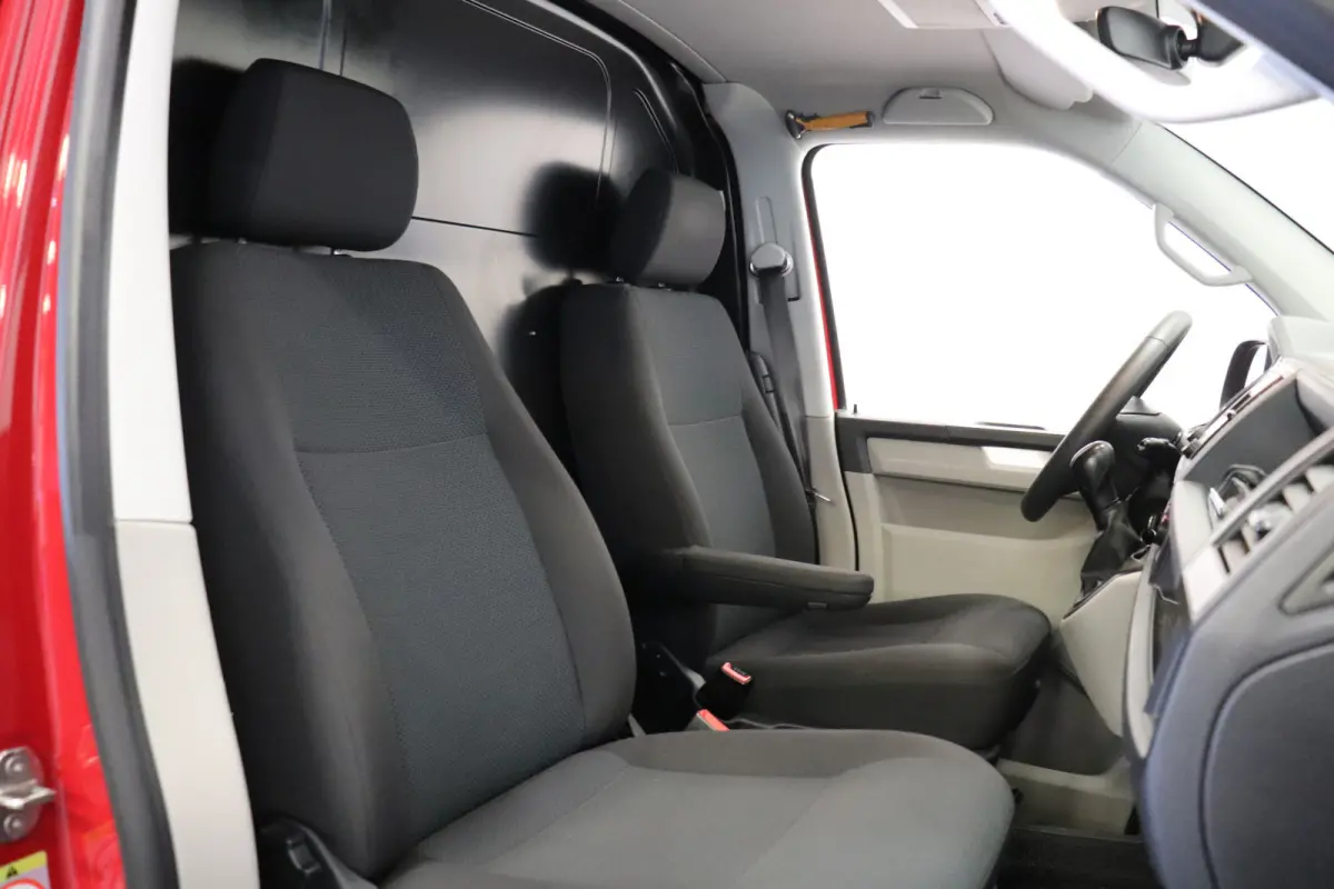 2.0 TDI 150PK Automaat EURO 6 - Airco - Cruise - PDC -  € 15.900,- Excl.