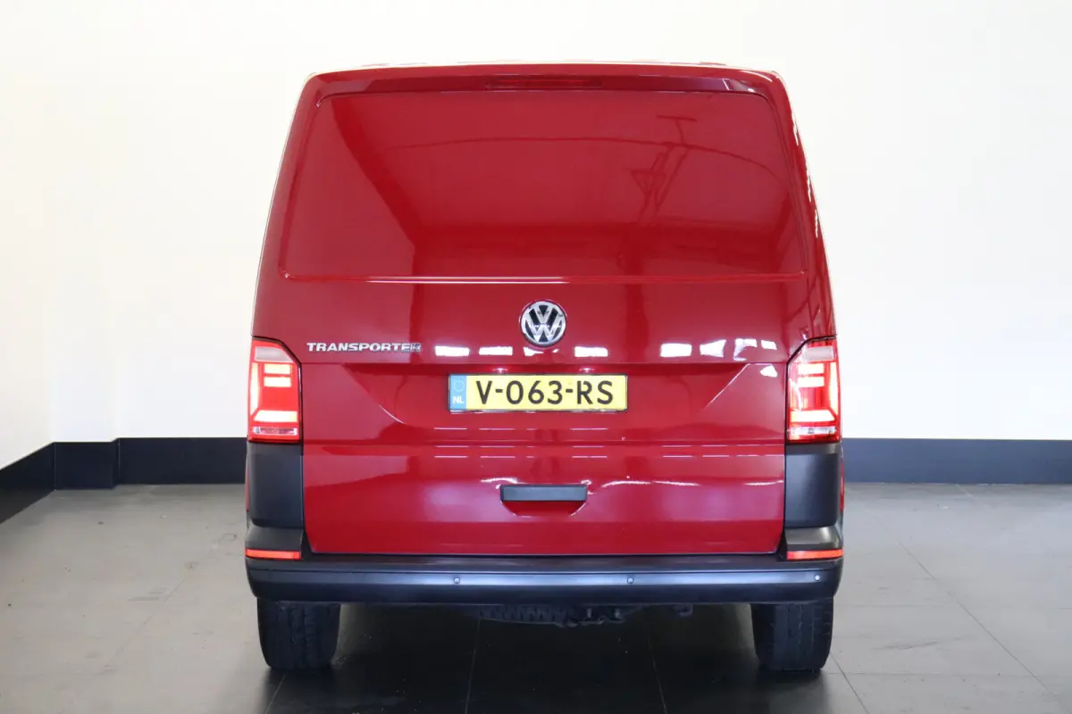 2.0 TDI 150PK Automaat EURO 6 - Airco - Cruise - PDC -  € 15.900,- Excl.