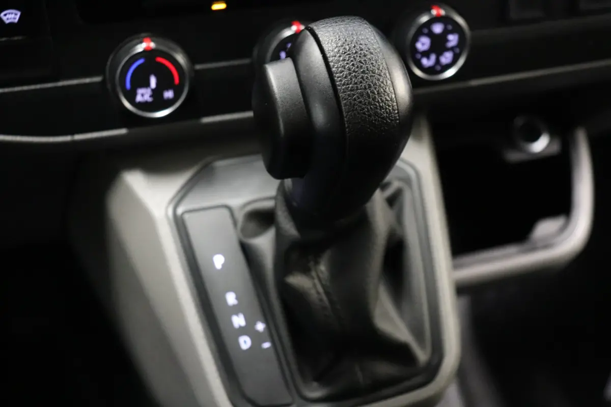 2.0 TDI 150PK Automaat EURO 6 - Airco - Cruise - PDC - € 13.950,- Excl.