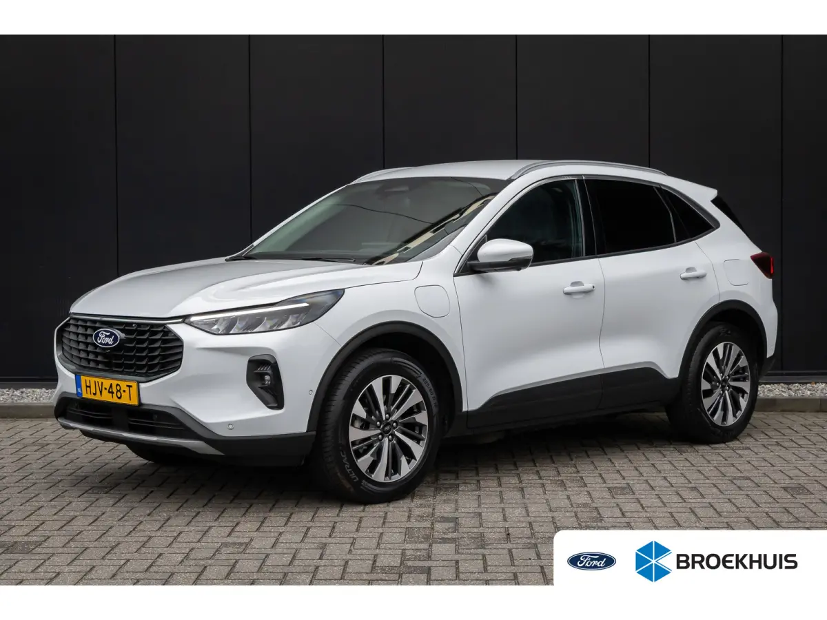 2.5 PHEV Titanium | Electrische trekhaak | 2100kg trekgewicht | Winter-pack | 360 camera | Adaptieve cruise | Dodehoek detectie | Led-verlichting | Keyless | Privacy-glass