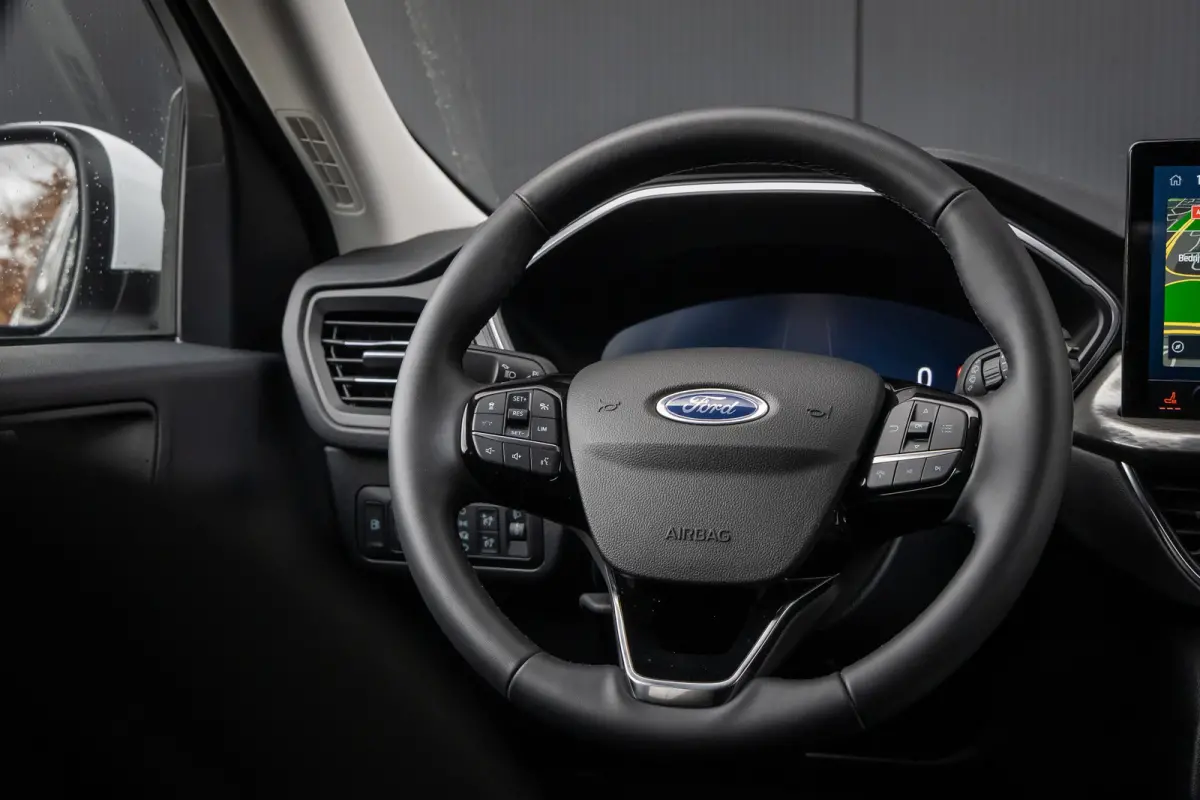 2.5 PHEV Titanium | Electrische trekhaak | 2100kg trekgewicht | Winter-pack | 360 camera | Adaptieve cruise | Dodehoek detectie | Led-verlichting | Keyless | Privacy-glass