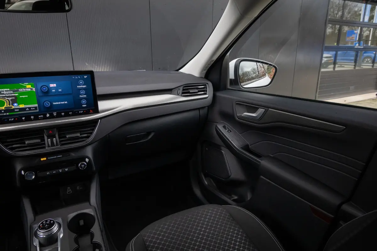 2.5 PHEV Titanium | Electrische trekhaak | 2100kg trekgewicht | Winter-pack | 360 camera | Adaptieve cruise | Dodehoek detectie | Led-verlichting | Keyless | Privacy-glass
