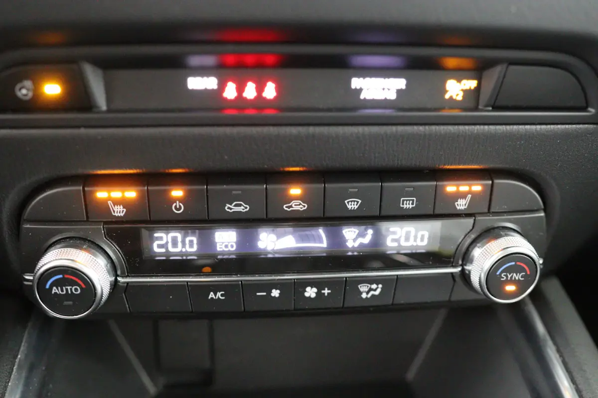 2.0 e-SkyActiv-G M Hybrid 165 Exclusive-Line | Dealer Onderhouden! | Trekhaak | BOSE | HUD | Stoel/Stuurverwarming | 360 Camera | Navigatie | Climate control | LEF | Cruise Adaptive