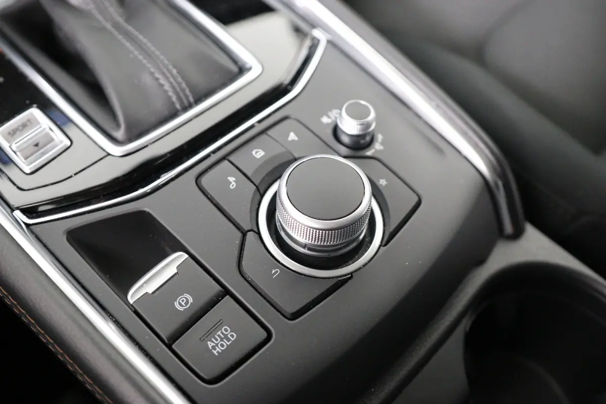 2.0 e-SkyActiv-G M Hybrid 165 Exclusive-Line | Dealer Onderhouden! | Trekhaak | BOSE | HUD | Stoel/Stuurverwarming | 360 Camera | Navigatie | Climate control | LEF | Cruise Adaptive