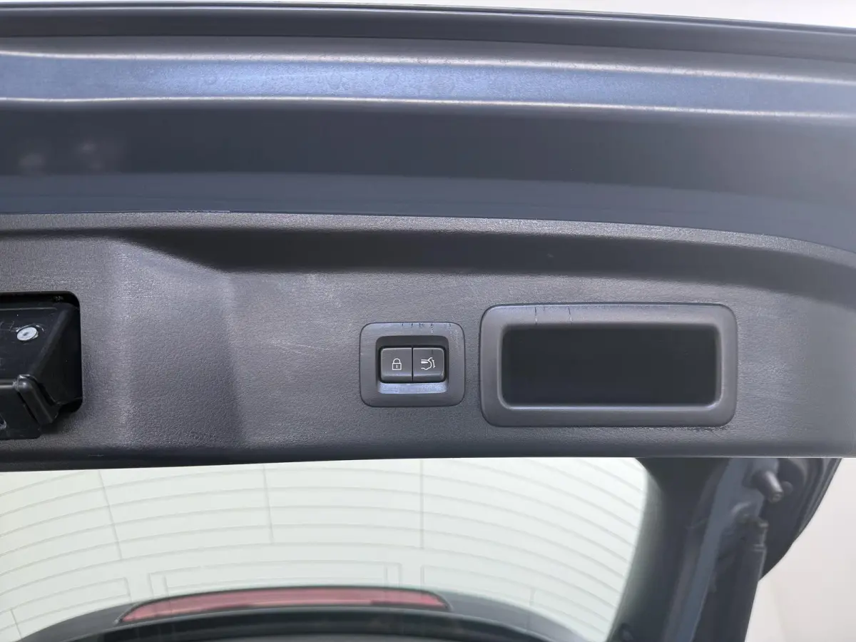 2.0 e-SkyActiv-G M Hybrid Comfort | Lederen Bekl. | Parkeercamera | Navigatie |
