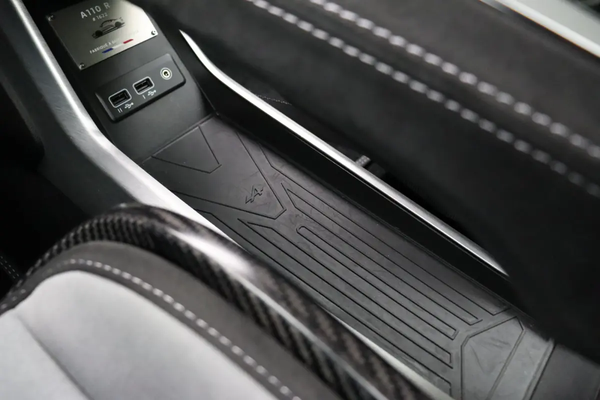 300pk Turbo R Turini | Akrapovic | Herritage | Sabelt® Track racezetels |