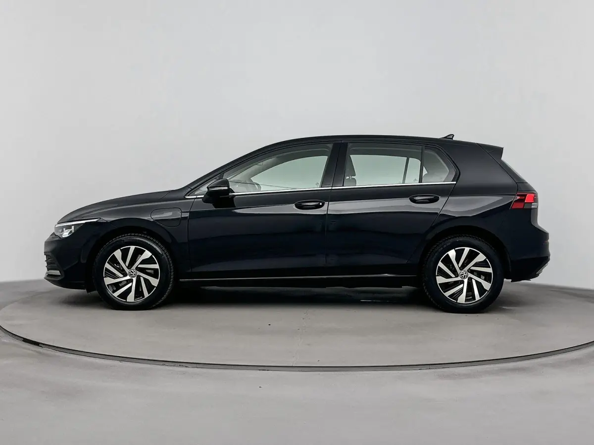 1.4 eHybrid Style PHEV 204PK | COMFORTSTOELEN | NAVIGATIE | CAMERA | CARPLAY |