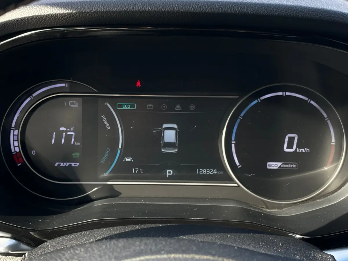 ExecutiveLine 64 kWh WARMTEPOMP SOH100% FASE 3|STOEL+STUURVRM|BLINDSPOT|MEMORY SEAT|ADAPT CRUISE|LANE ASSIST|JBL AUDIO