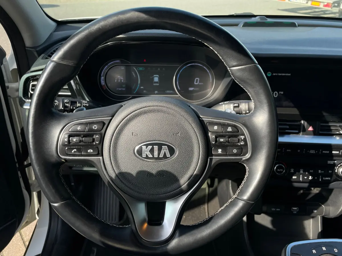 ExecutiveLine 64 kWh WARMTEPOMP SOH100% FASE 3|STOEL+STUURVRM|BLINDSPOT|MEMORY SEAT|ADAPT CRUISE|LANE ASSIST|JBL AUDIO