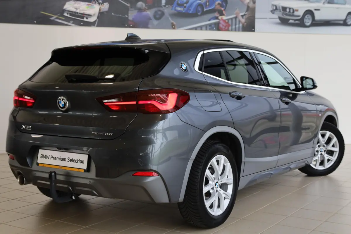sDrive18i High Executive | M Sportpakket | Panoramadak | Driving Assitant | Comfort Access
