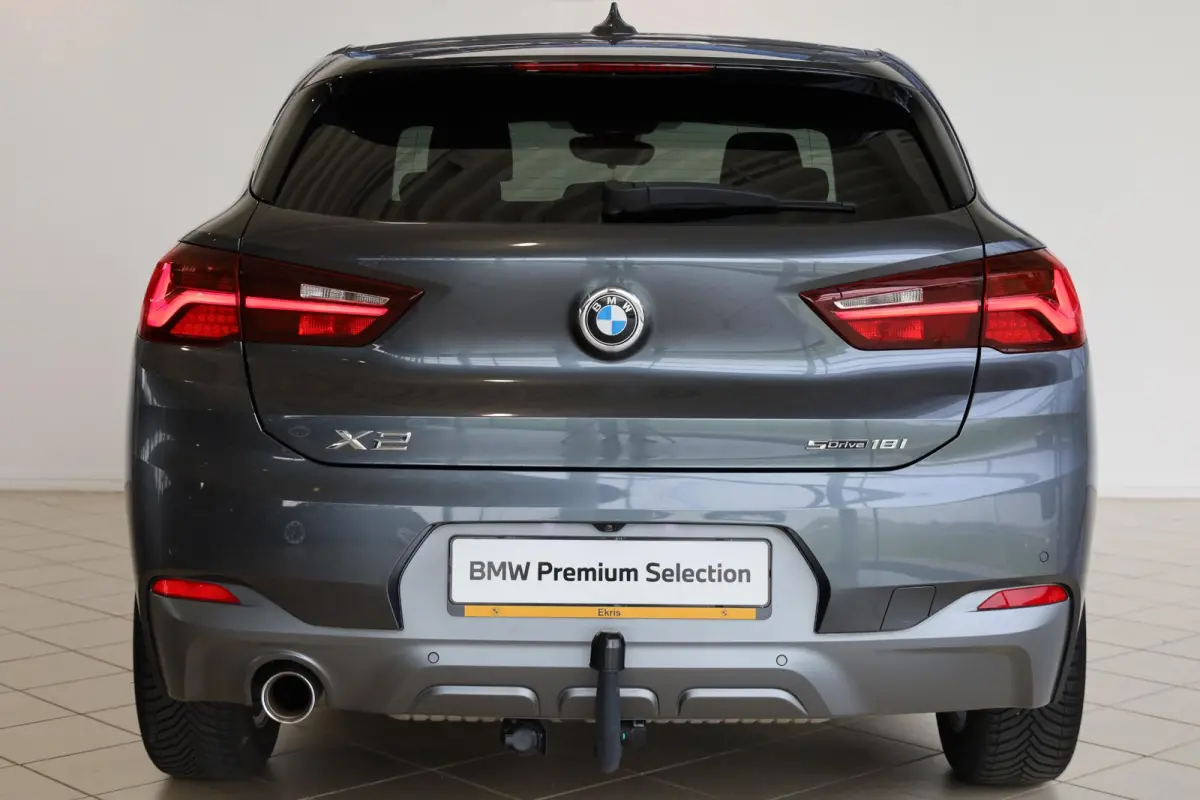 sDrive18i High Executive | M Sportpakket | Panoramadak | Driving Assitant | Comfort Access
