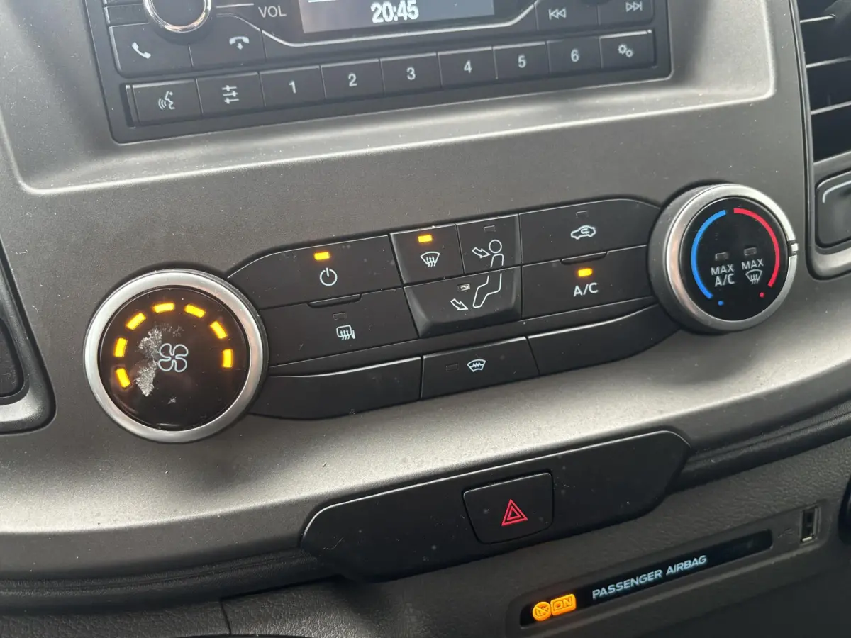 2.0*A/C*LAADKLEP*CAMERA*3-PERS.*BAKWAGEN*CRUISE*