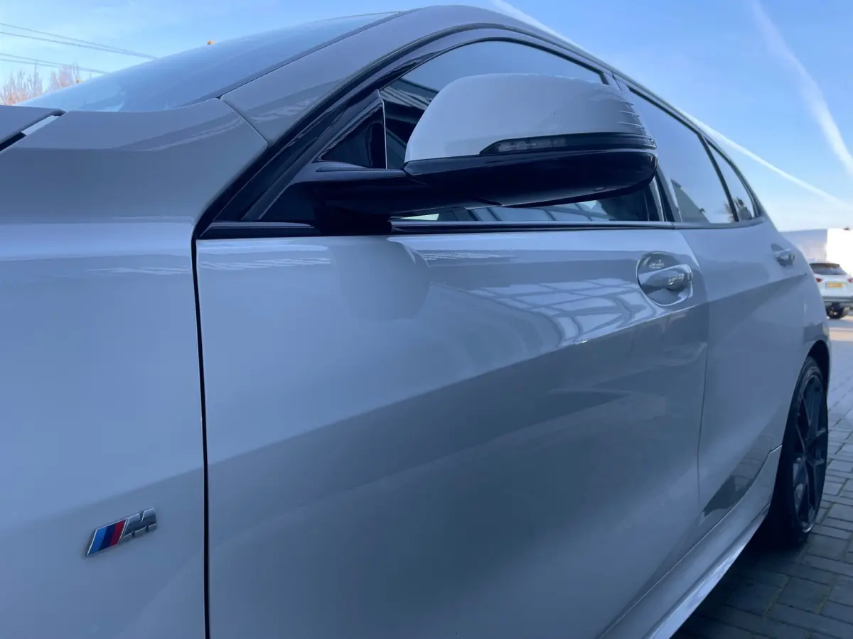 118i Business Edition Plus M-Sport/NL.Auto/Leder/Full Led/Climatronic/Camera/1Ste Eigenaar/Dealer Onderhouden