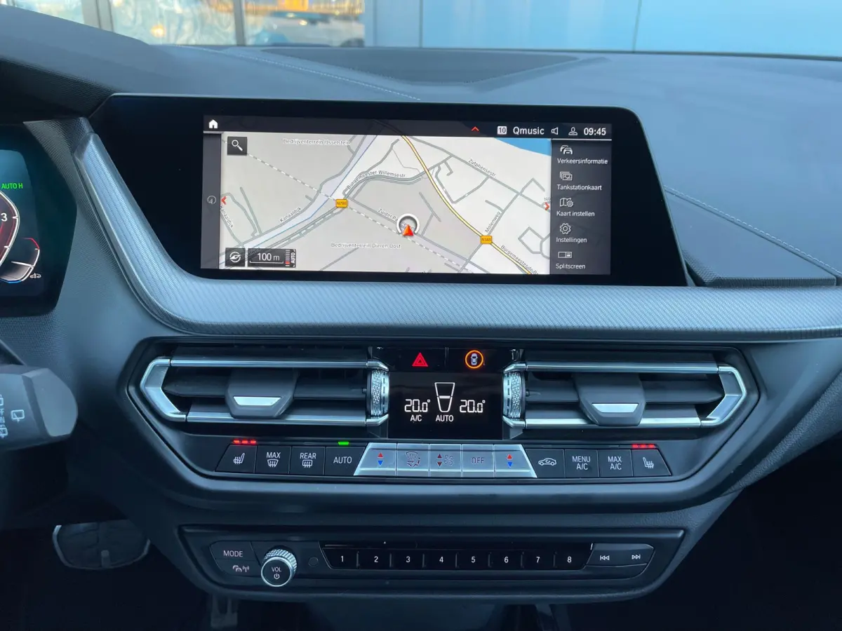 118i Business Edition Plus M-Sport/NL.Auto/Leder/Full Led/Climatronic/Camera/1Ste Eigenaar/Dealer Onderhouden
