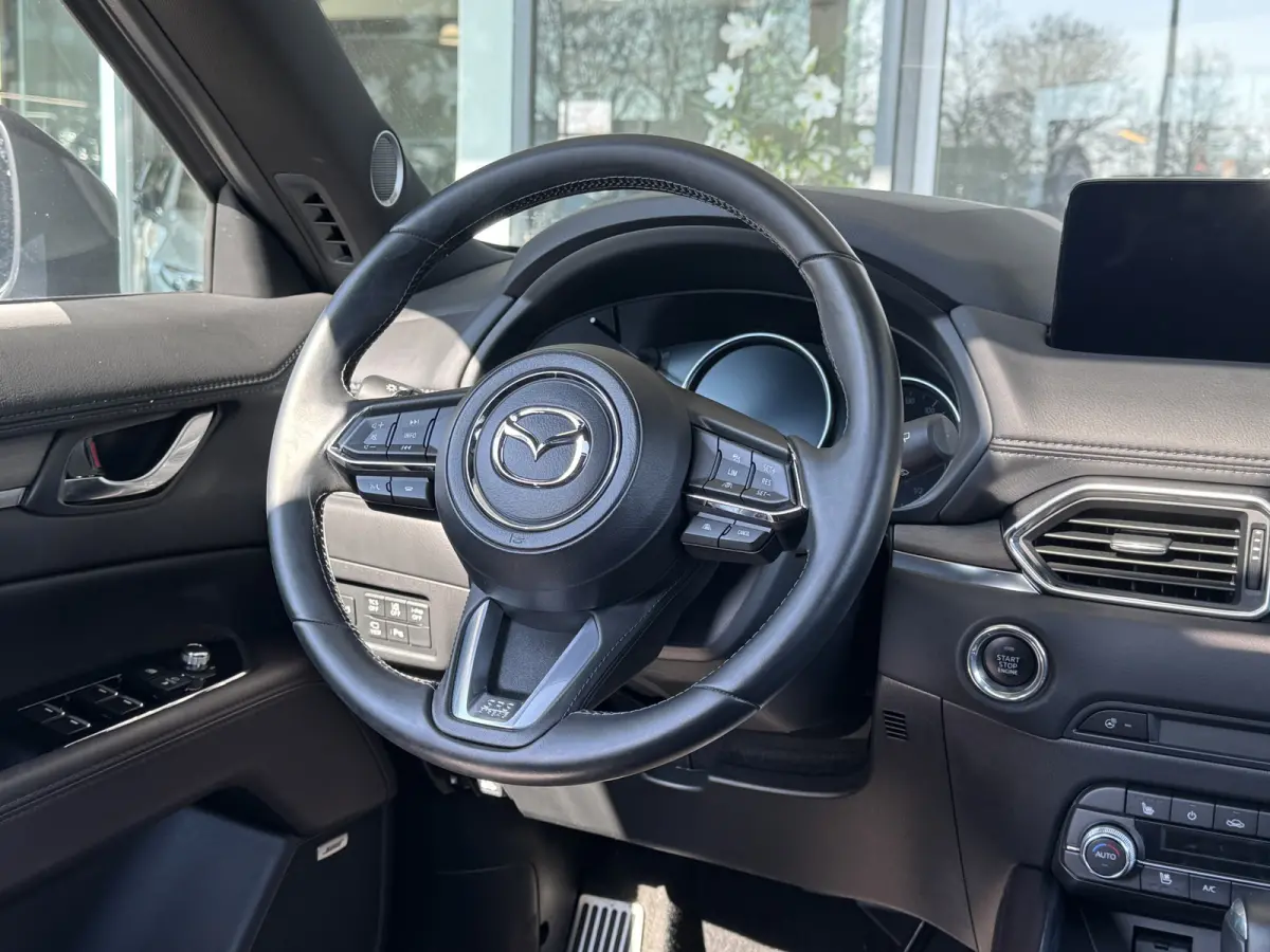 2.0 SkyActiv-G 165 Signature Automaat / Schuifdak / Trekhaak / Leer / 360 Camera