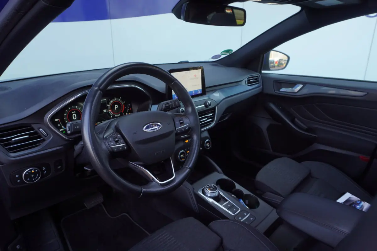 1.5 EcoBoost Active X Business / Pano-dak / 1EIG / Led / Navi / 17"LMV / ORIG-NL / = ZOMER AKTIE