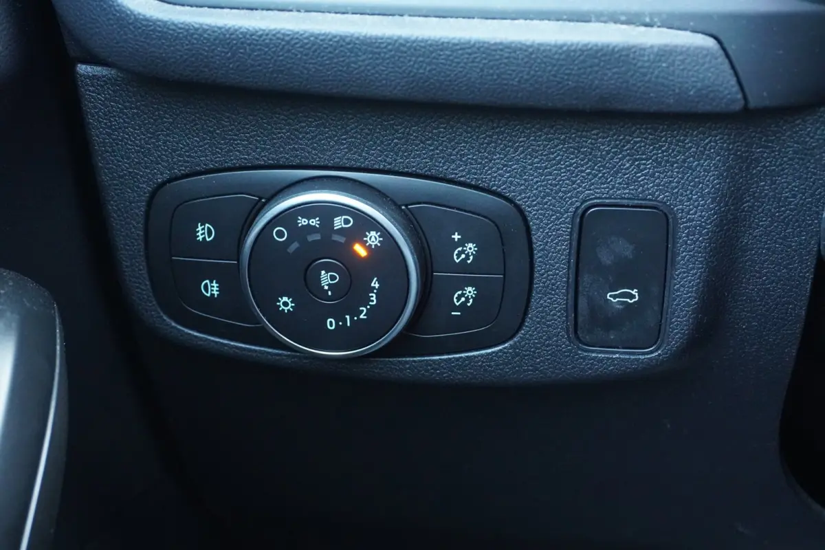 1.5 EcoBoost Active X Business / Pano-dak / 1EIG / Led / Navi / 17"LMV / ORIG-NL / = ZOMER AKTIE