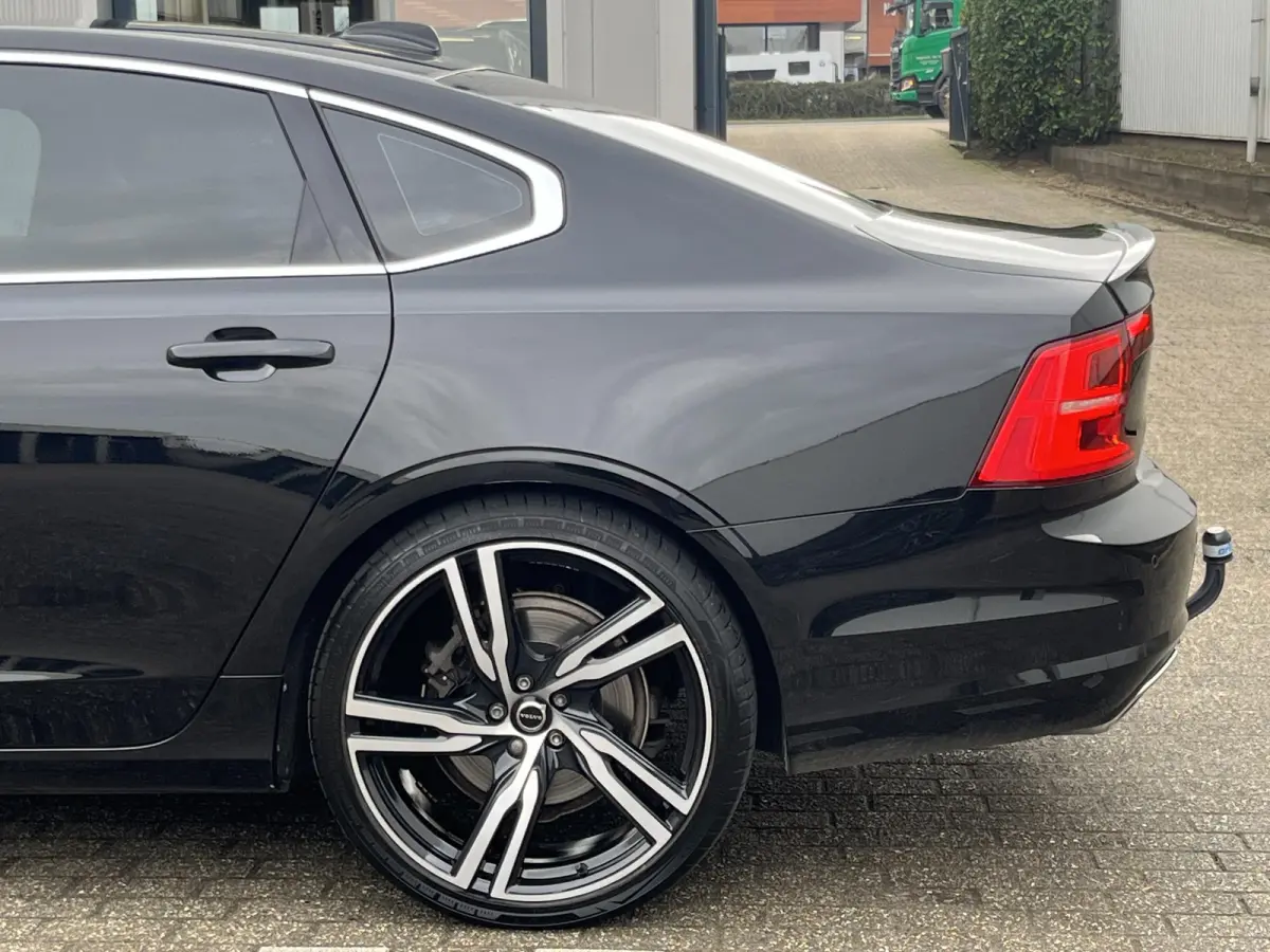 2.0 T4 Inscription | Navi/Camera/Adapt.Cruise/Clima/Afn.Trekhaak/Apple CarPlay-Android Auto