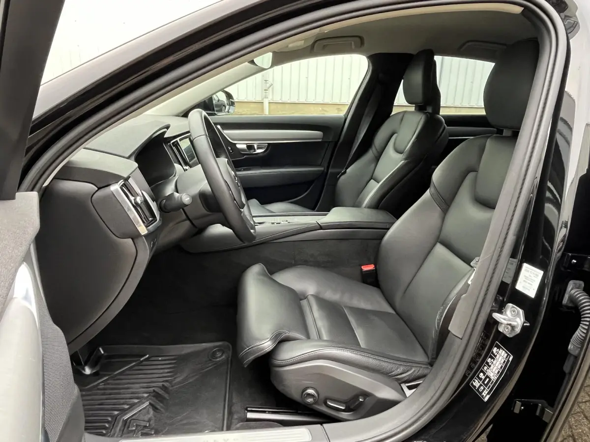 2.0 T4 Inscription | Navi/Camera/Adapt.Cruise/Clima/Afn.Trekhaak/Apple CarPlay-Android Auto