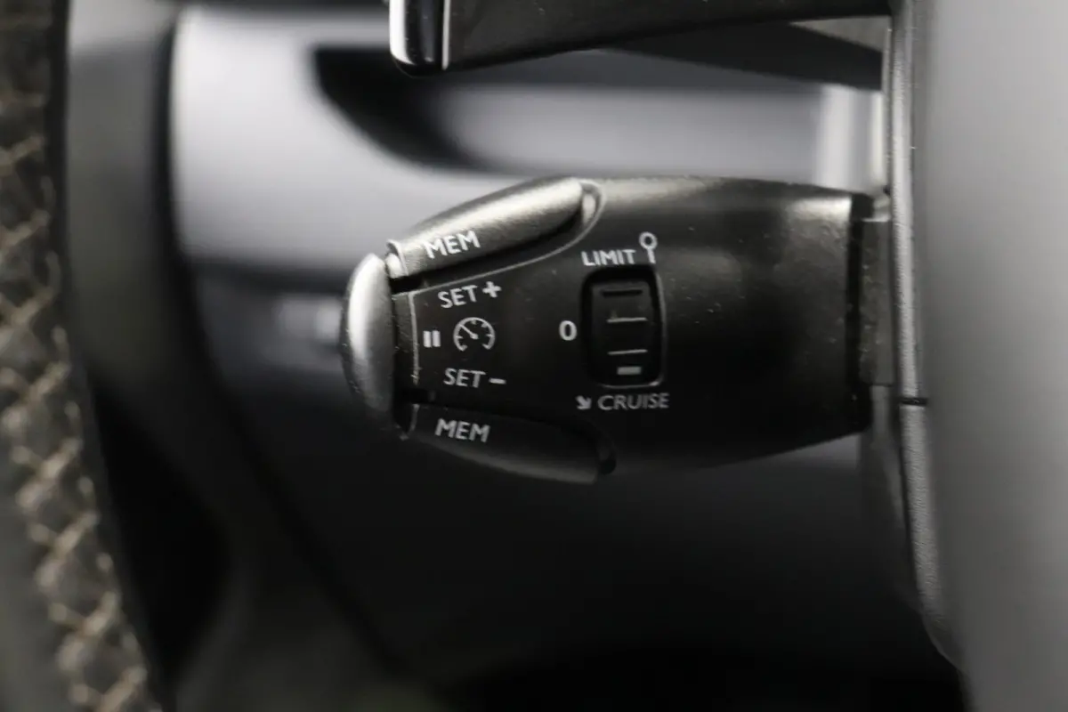 2.0 CDTI 177PK L3 Automaat EURO 6 - Airco - Navi - Cruise - €17.900,- Excl.