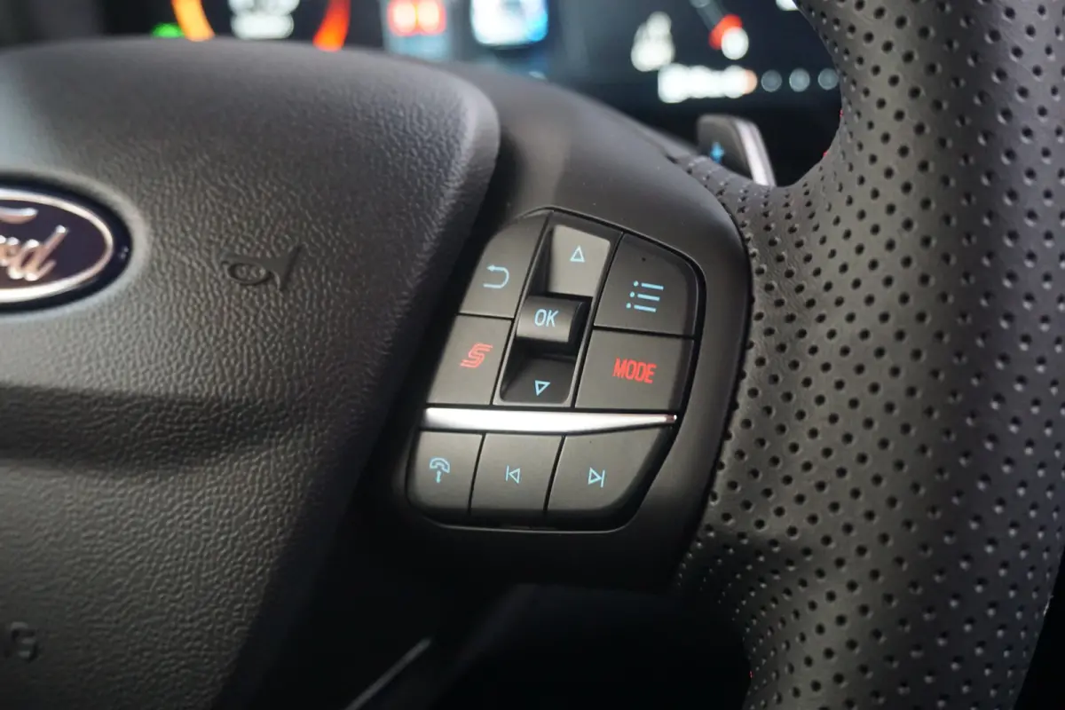 1.0 EcoBoost ST 170pk Automaat Demo-Deal | Pano Dak | Winter Pakket | Adaptive Cruise | BLIS | Elektrische Achterklep | Achteruitrijcamera | Apple Carplay/Android Auto|telefoonintegratie pre
