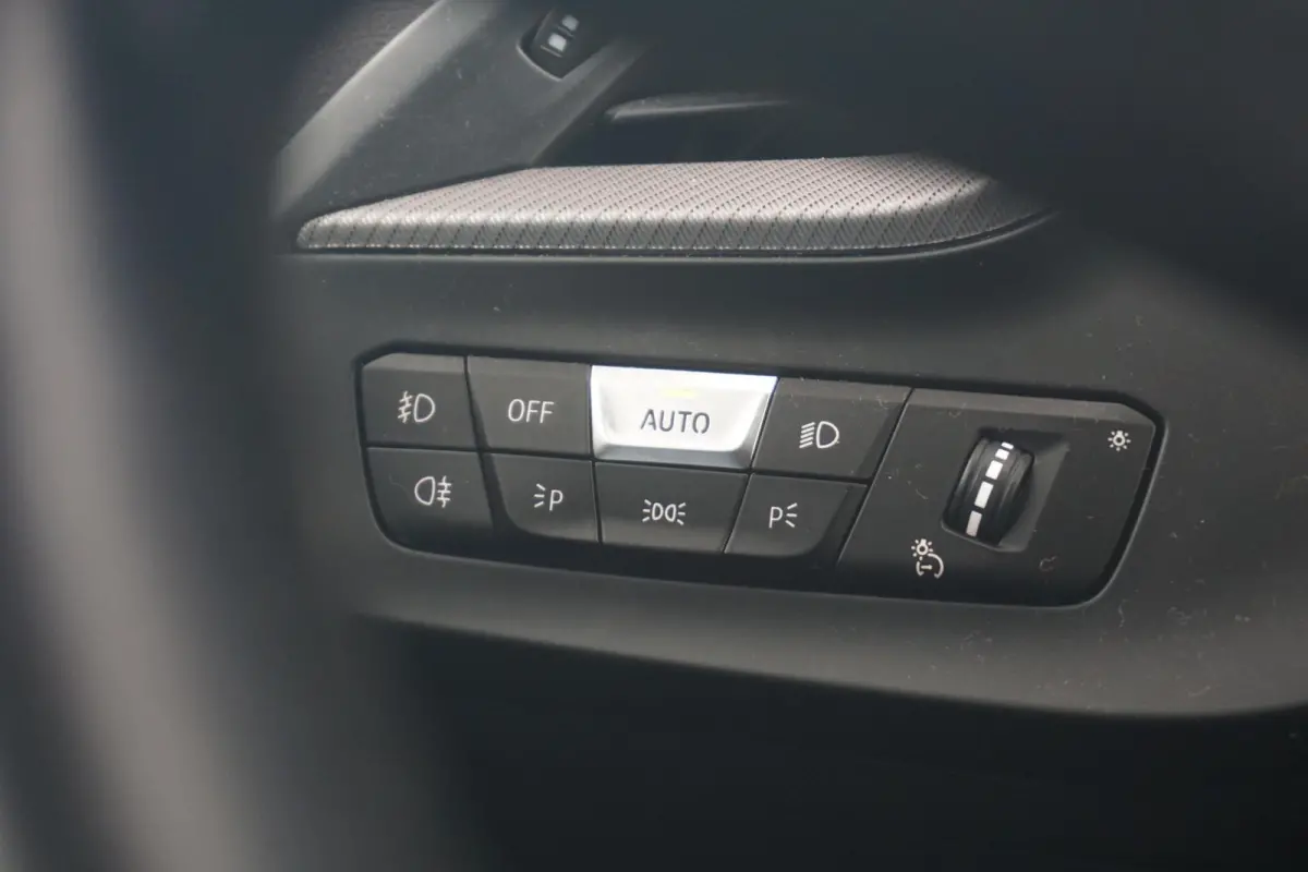 218i M Sport Pano Hifi