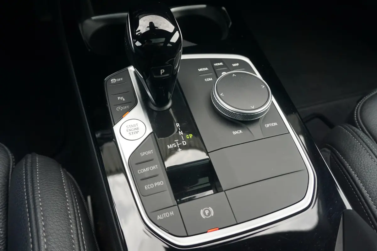218i M Sport Pano Hifi
