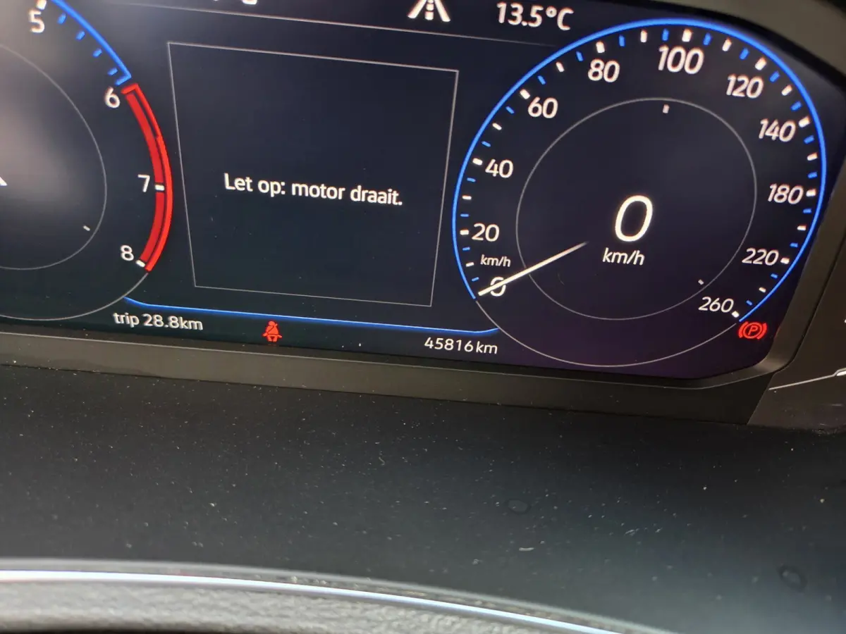1.5 TSI Style Business Automaat/ Elektrische achterklep/ Stoel+Stuurverwarming/ Navigatie/ Rijklaarprijs!