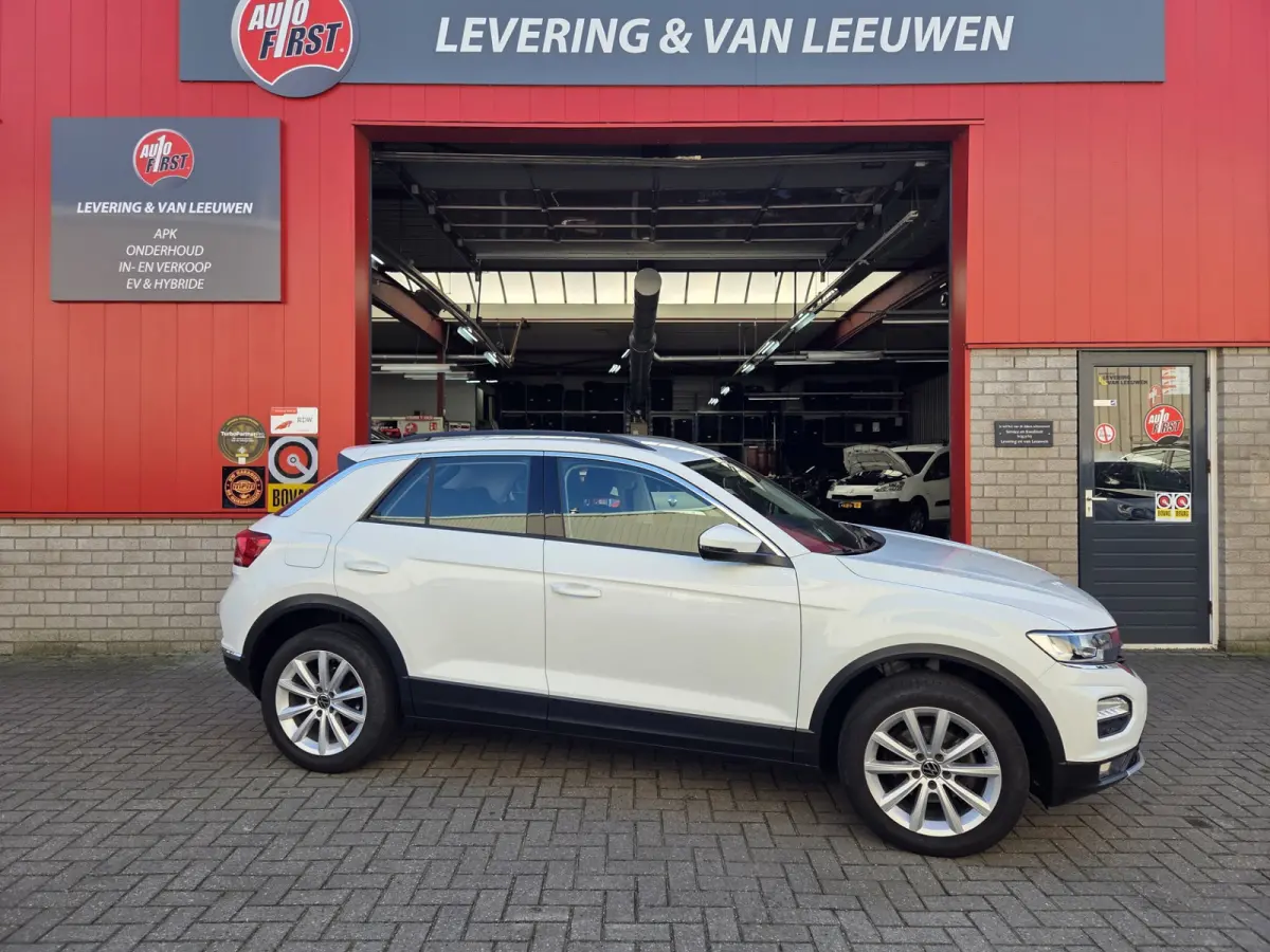 1.5 TSI Style Business Automaat/ Elektrische achterklep/ Stoel+Stuurverwarming/ Navigatie/ Rijklaarprijs!